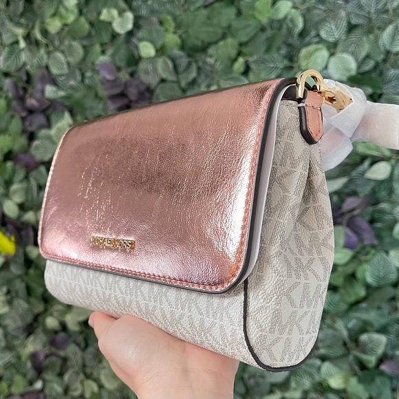 MICHAEL KORS Jet Set Medium Signature Convertible Crossbody Bag Metallic Pink - Picture 4 of 8